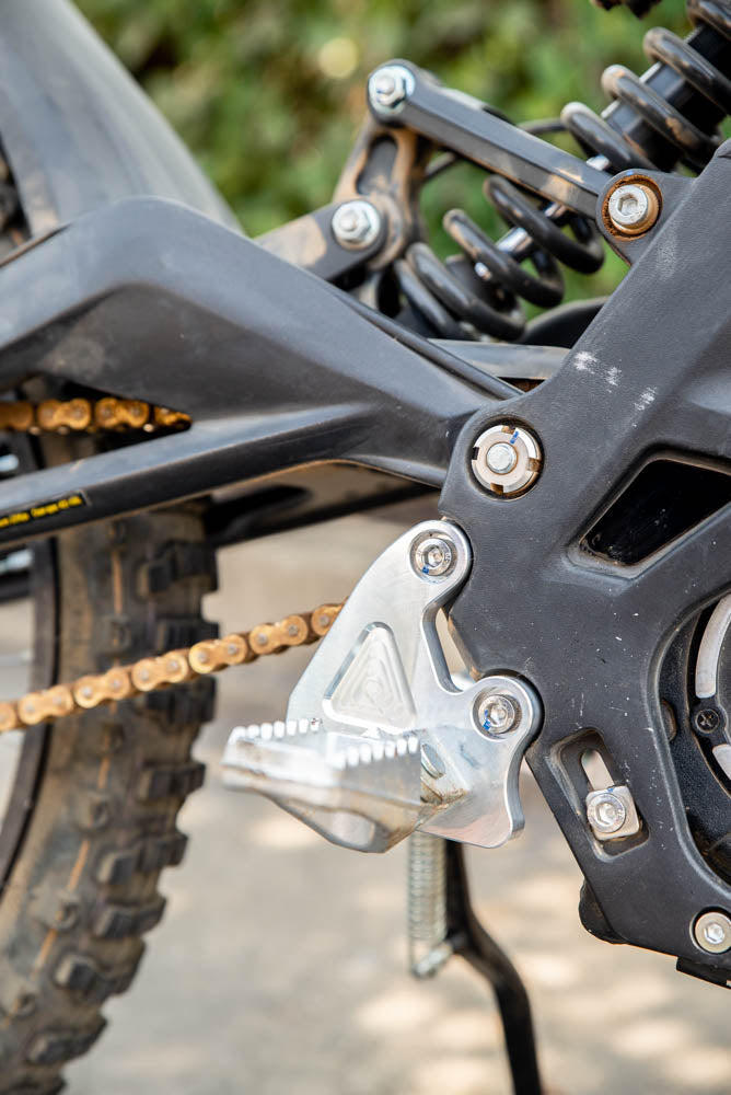 Sur Ron / E Ride Pro SS Billet Peg Brackets Without Kickstand Option